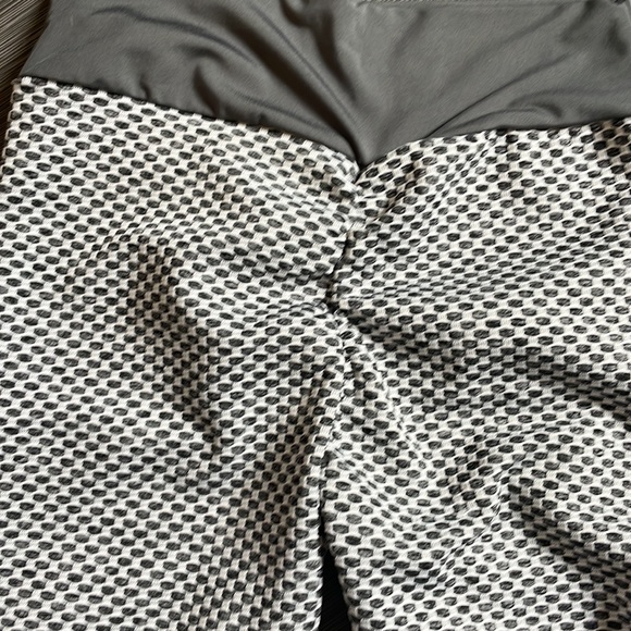 Small TikTok leggings - Picture 3 of 3